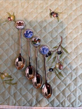 Holland spoons set of 4